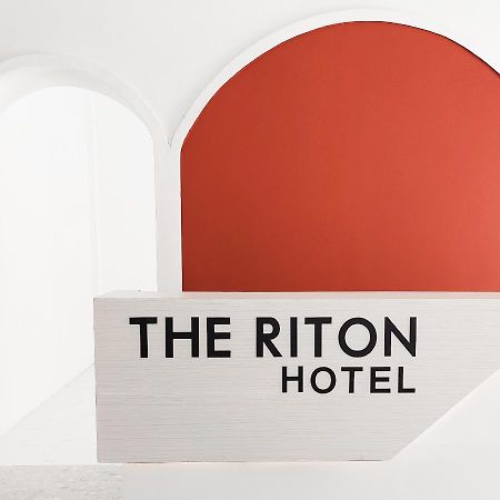 The Riton Hotel Tigaras Buitenkant foto
